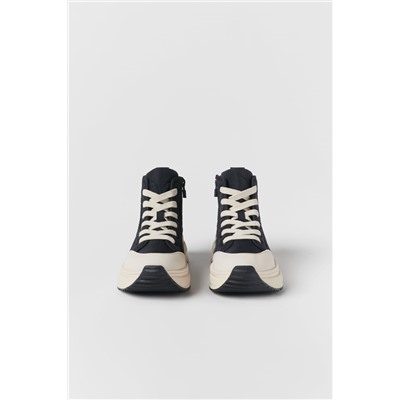 KIDS/ BOTIN DEPORTIVO ACOLCHADO