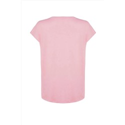 Pembe Boyfriend V Yaka Yırtmaçlı %100 Pamuk Örme T-Shirt TBBSS22BF0036