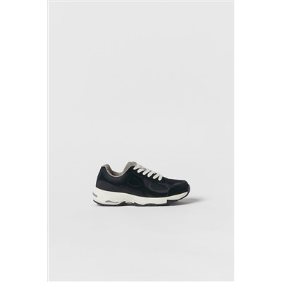KIDS/ ZAPATILLA DEPORTIVA MULTIPIEZAS