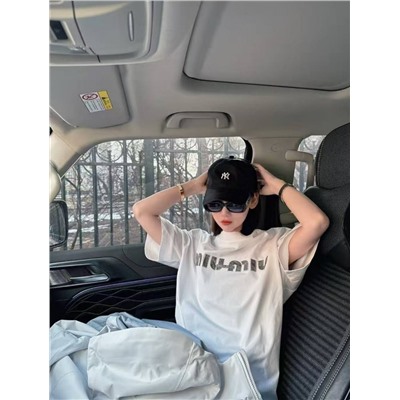 Футболка Miu Mi*u 🩷    Материал: плотный хлопок (330гр)