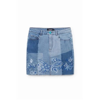 Falda corta vaquera paisley