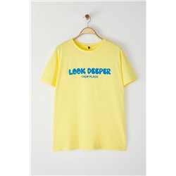 Sarı Slogan Baskılı Boyfriend %100 Pamuk Örme Büyük Beden T-shirt TBBSS24BF00036