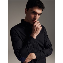 Приталенная рубашка с заплатами на локтях