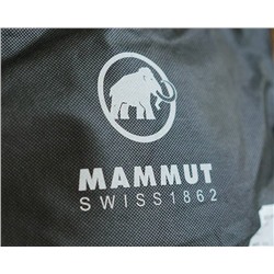 Mammu*t вот это находка! Зимние перчатки, модель унисекс, ниже чем за 10 000 в России их не купить. Неплохой вариант подарка