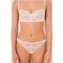 Tanga encaje blanco