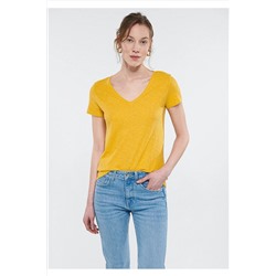 Mavi V Yaka Sarı Basic Tişört Slim Fit / Dar Kesim 168260-32456