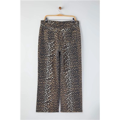 Çok Renkli Yüksek Bel Leopar Desenli Straight Fit Büyük Beden Jeans TBBAW25CJ00003