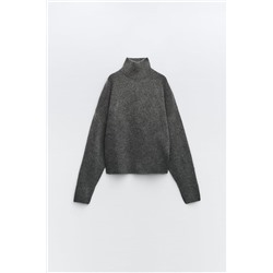 SOFT PLAIN KNIT SWEATER