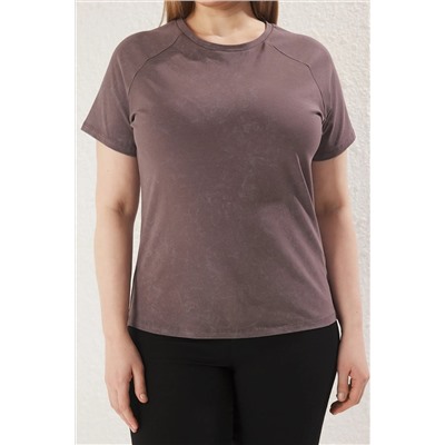 Gri Bisiklet Yaka Yıkamalı Örme Büyük Beden T-shirt TBBSS25BF00005