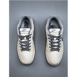 Nike SB Dunk Low x Stussy