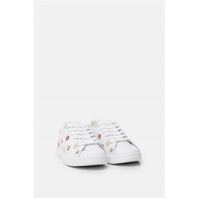 Zapatilla mandalas bordados