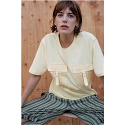 T-SHIRT WITH CONTRAST POCKETS