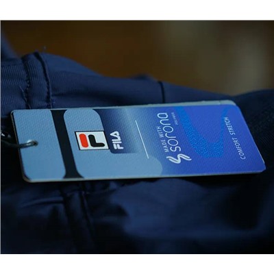Fil*a   тончайшие спортивные брюки на лето 🌞мягкая и нежная текстура, upf50+, унисекс✔️ отшиты на фабрике из остатков оригинальных тканей бренда 👕 цена на оф сайте  9 000👀     ✅Цвет: на фото     ✅материал: 77% нейлон; 23% спандекс