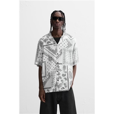 CAMISA ESTAMPADO GEOMÉTRICO