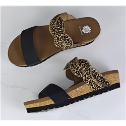 Босоножки на танкетке