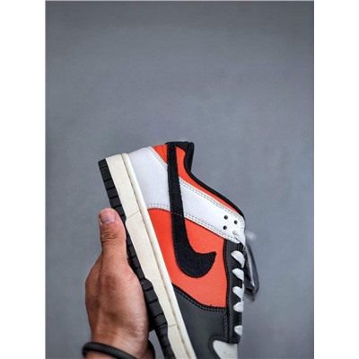 Кроссовки Эксклюзивная версия с черно-белой строчкой NIK*E SB Dunk Low