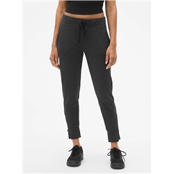 GapFit Active Joggers in Jersey
