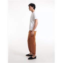 Hose im Carrot-Fit