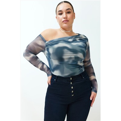 Trendyol Curve Indigo Tül Astarlı Soyut Desenli Asimetrik Yaka Örme Büyük Beden Bluz TBBSS24AF00025