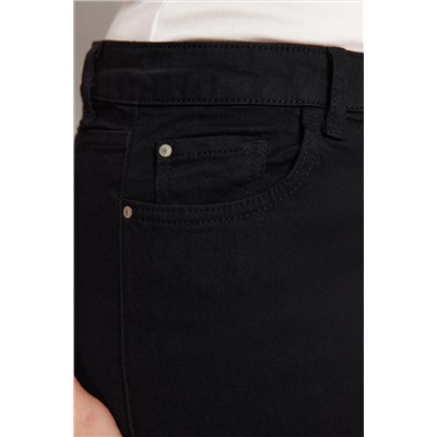 Siyah Yüksek Bel Esnek Kumaş İspanyol Paça Flare Fit Jeans TBBAW23JE00001