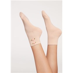 Kurze Sportsocken mit seitlicher Applikation