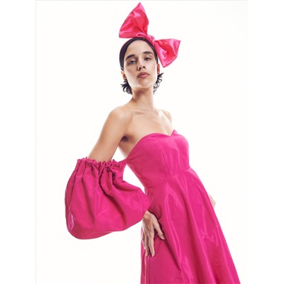 Schulterfreies Kleid