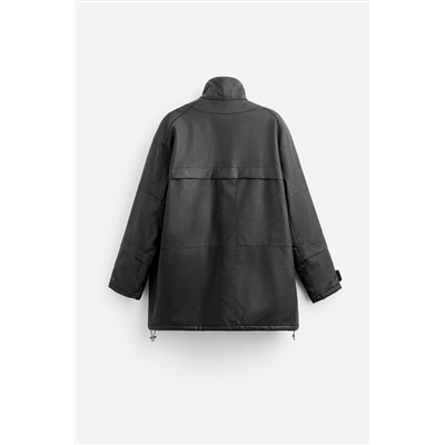 PARKA EFECTO PIEL BOLSILLOS