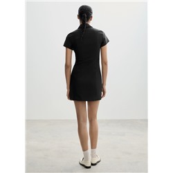 Vestido corto cremallera