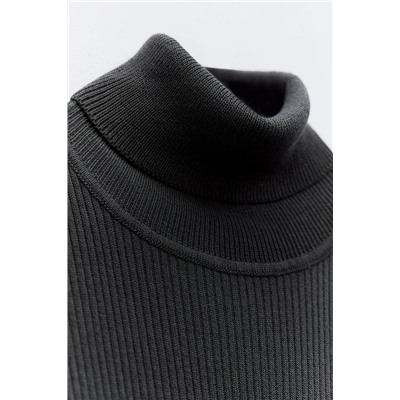 RIBBED FINE KNIT TOP