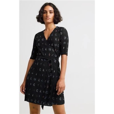 Vestido corto plisado
