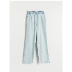 Jeans im Loose-Fit mit elastischem Taillenbund