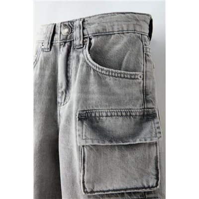 MULTI-POCKET DENIM BERMUDA SHORTS