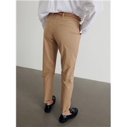 Chinohose mit Gürtel