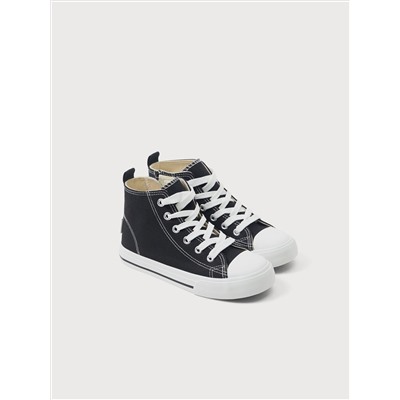 HIGH-TOP SNEAKERS WITH TOECAP