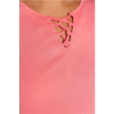 Pembe Yaka Detaylı Boyfriend Fit %100 Pamuk Örme Büyük Beden T-Shirt TBBSS22TS1027