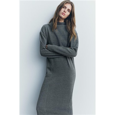 SOFT MIDI DRESS
