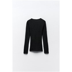 TEXTURED TOP WITH GATHERED DETAIL