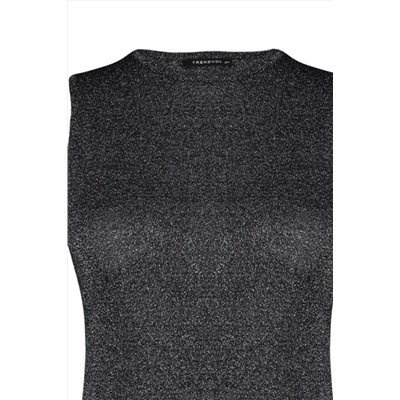 Siyah Vücudu Saran İnce Triko Parlak Bluz TBBSS23AF00019