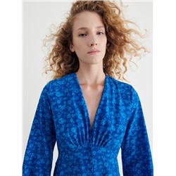 Gemustertes kleid