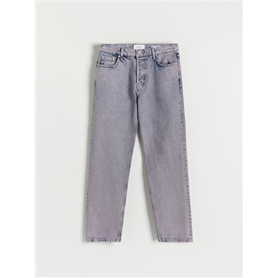 Baggy-Jeans mit Acid-Wascheffekt