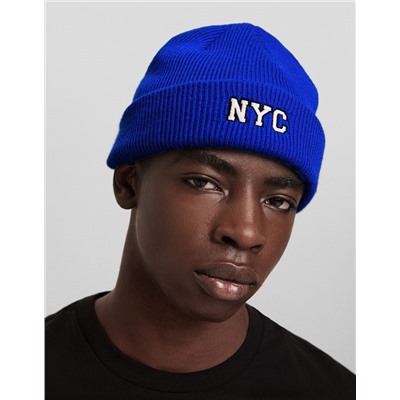Short varsity beanie