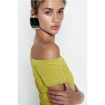 ASYMMETRIC KNIT CROP TOP