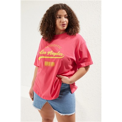 Pembe Geniş Kalıp Bisiklet Yaka Baskılı %100 Pamuk Örme T-shirt TBBSS23AH00131