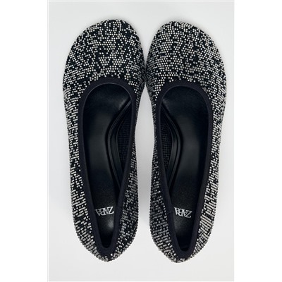 HEELED SHOES WITH RHINESTONES