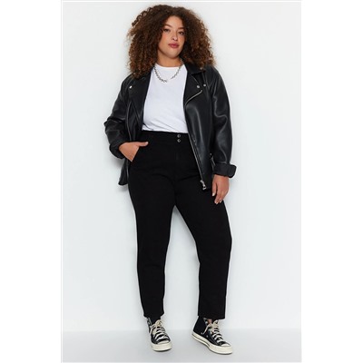 Trendyol Curve Siyah Yüksek Bel Mom Fit Jeans TBBAW24CJ00031