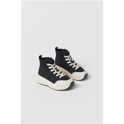 KIDS/ BOTIN DEPORTIVO ACOLCHADO