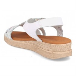 5251 - BDA
                SANDALIAS DE CUÑA