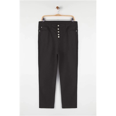 Siyah Yüksek Bel Önü Düğmeli Solmayan Siyah Büyük Beden Skinny Jeans TBBAW26CJ00042