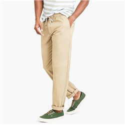 Straight-fit lightweight flex drawstring chino