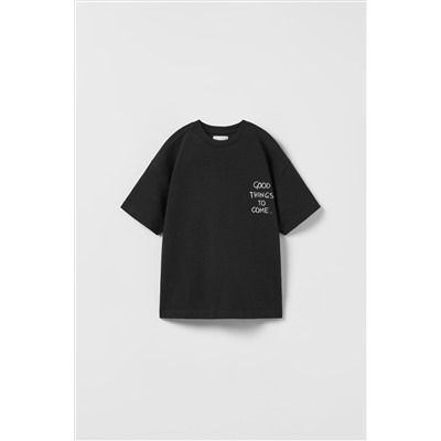 CAMISETA PREMIUM BORDADO TEXTO
